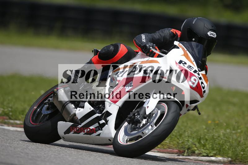 /Archiv-2024/29 12.06.2024 MOTO.CH Track Day ADR/Gruppe gelb/9